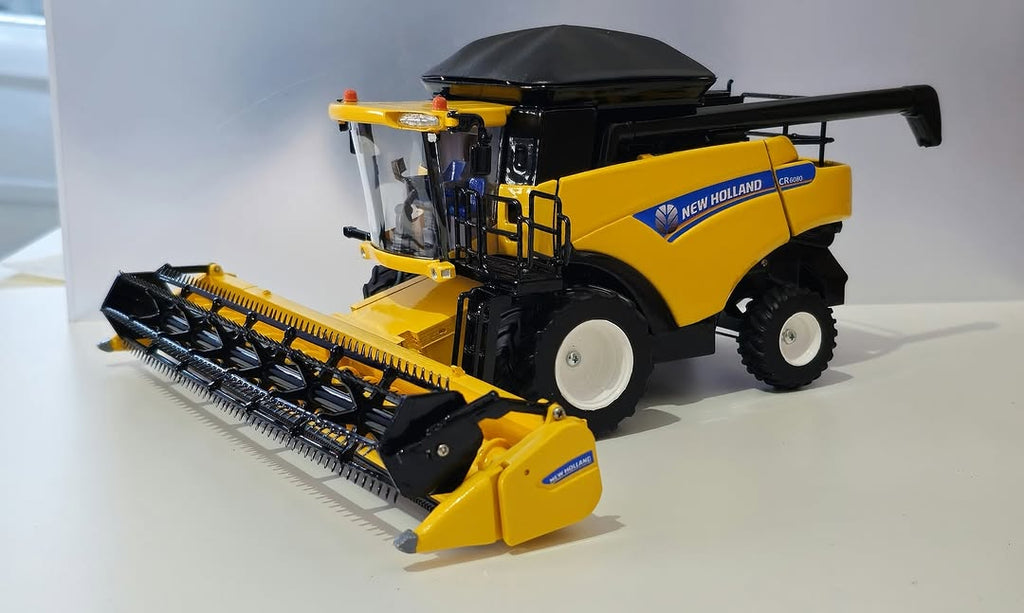 Miniatura New Holland CR 6080 (Acompanha plataforma de Soja e Milho) - 1/32