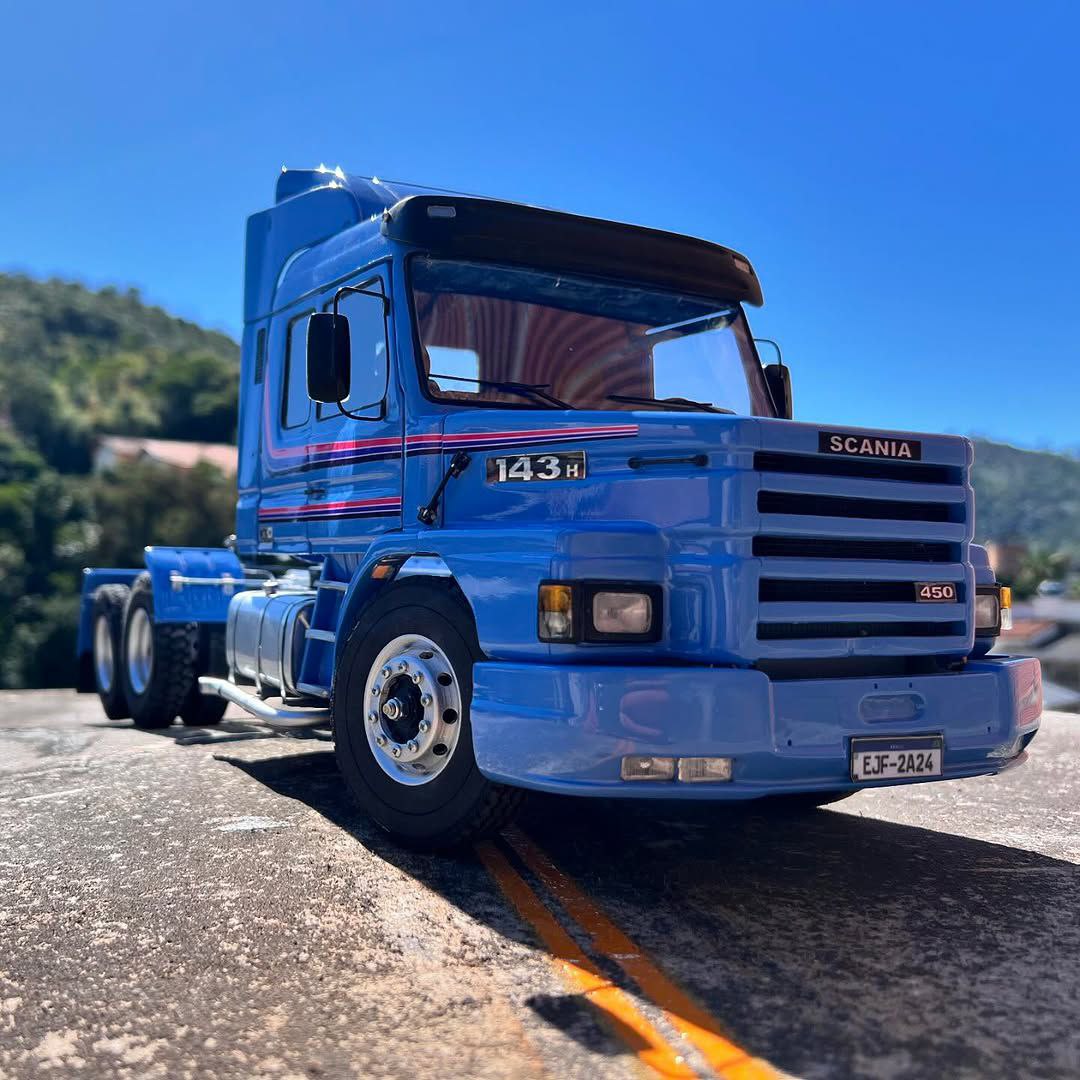 Miniatura Scania T143H Azul – Escala 1/24